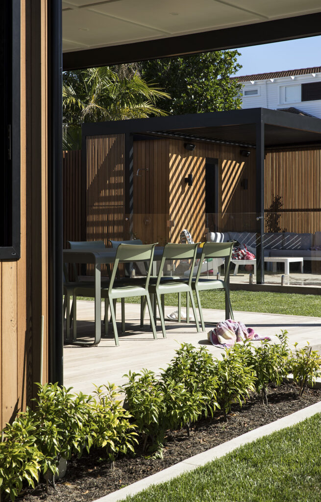 Processing: kahn@pixsolution.co.nz