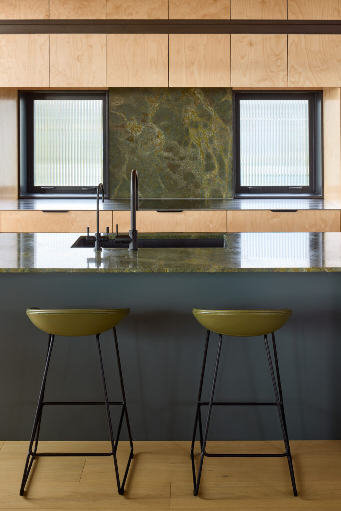 RoganNash.Waiheke.021